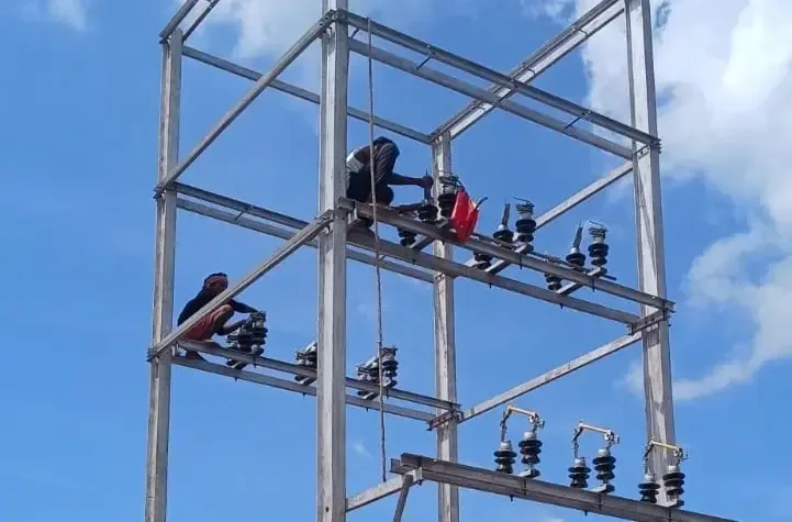 Overhead Power Lines